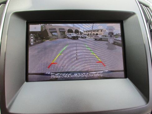 Used 2020 Ford Edge Titanium w/ Equipment Group 301A FWD image 18