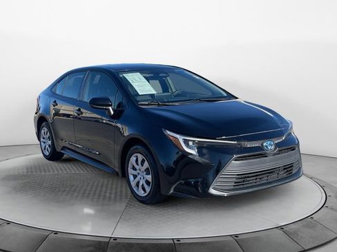 Used 2023 Toyota Corolla LE image 7