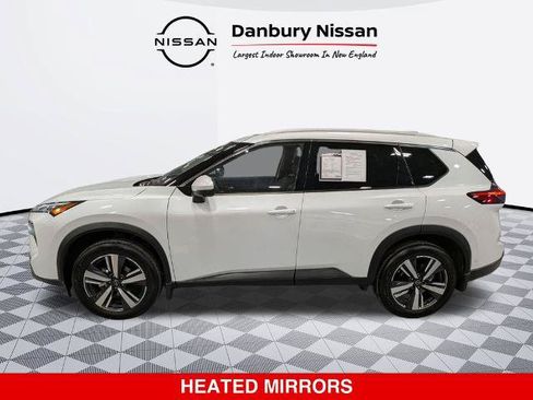 Certified 2025 Nissan Rogue SL w/ SL Premium Package AWD/4WD image 7