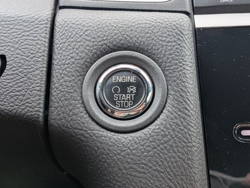 Used 2015 Ford Taurus SHO w/ Equipment Group 401A AWD/4WD image 28