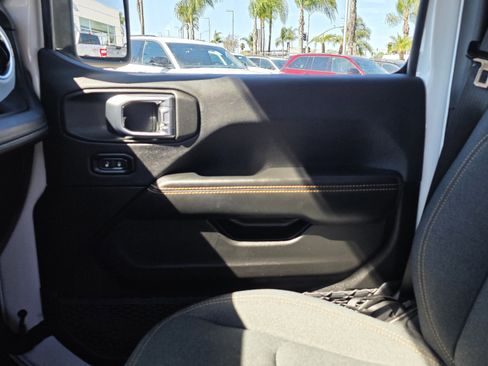 Certified 2025 Jeep Wrangler Backcountry image 15