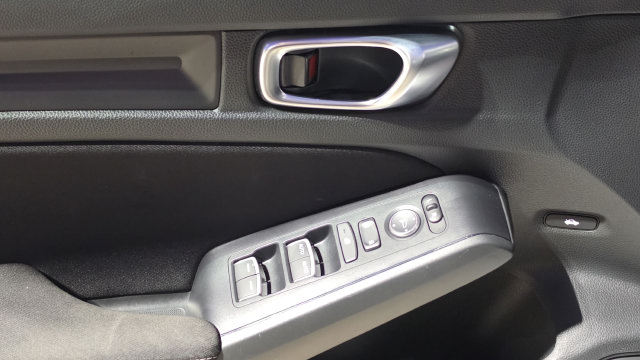 Used 2025 Honda Civic Sport image 32