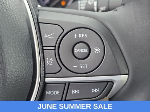 Used 2021 Toyota Camry XLE FWD image 25