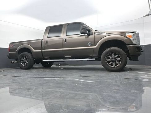 Used 2015 Ford F250 Lariat w/ Lariat Interior Package AWD/4WD image 48