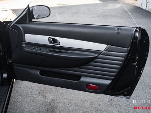 Used 2003 Ford Thunderbird Deluxe image 26