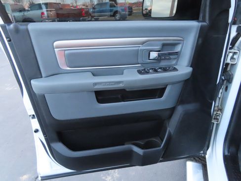 Used 2013 RAM 2500 Big Horn image 27