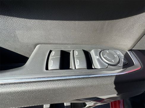 Used 2024 GMC Sierra 1500 Elevation image 13