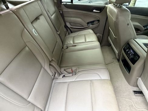Used 2019 GMC Yukon SLT w/ Open Road Package RWD image 42