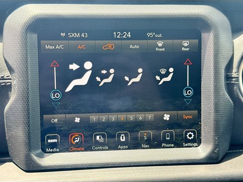 Used 2023 Jeep Wrangler Unlimited Sahara AWD/4WD image 17