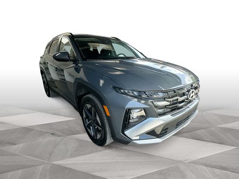 Used 2025 Hyundai Tucson SEL FWD image 2