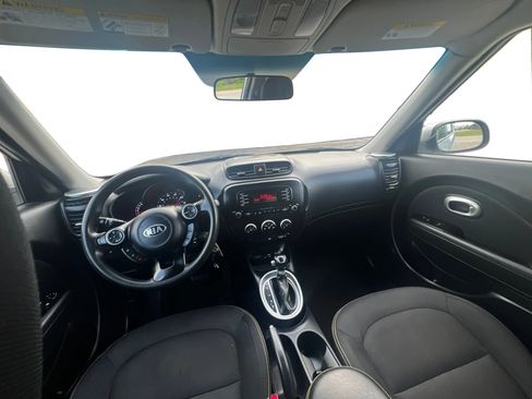 Used 2015 Kia Soul + FWD image 23