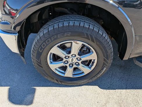 Certified 2019 Ford F150 Lariat image 24