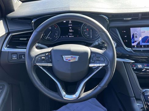 Certified 2025 Cadillac XT6 Premium Luxury w/ Technology Package AWD/4WD image 14
