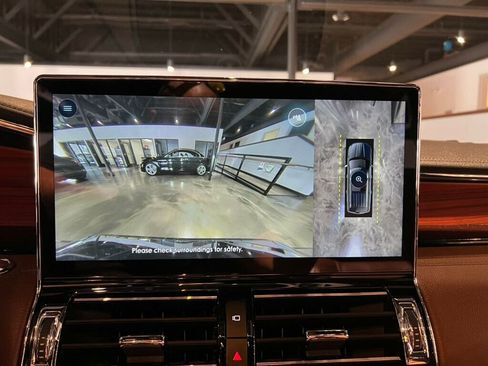 Used 2024 Lincoln Navigator Reserve image 21