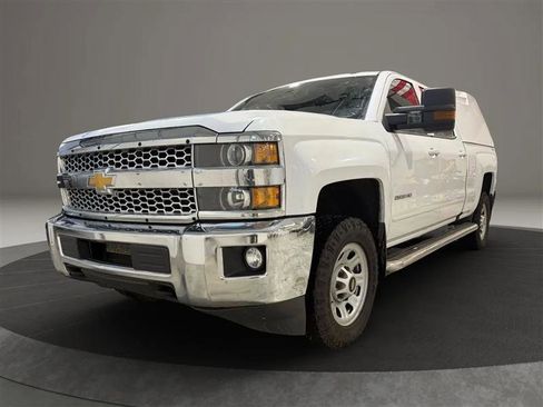 Used 2019 Chevrolet Silverado 2500 LT image 1