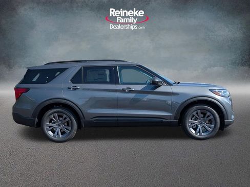 New 2026 Ford Explorer Active AWD/4WD image 4
