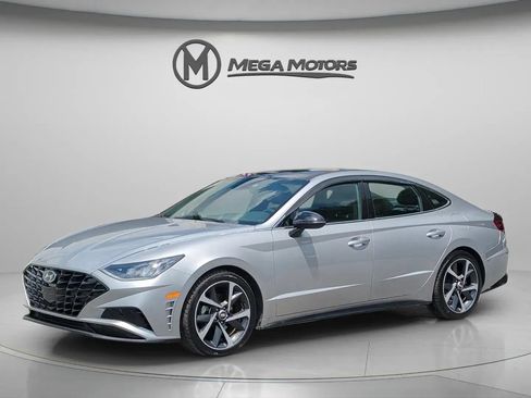 Used 2021 Hyundai Sonata SEL Plus w/ Tech Package FWD image 2