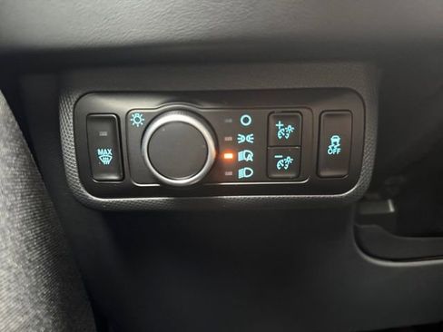 Used 2025 Ford Mustang Mach-E Premium image 12