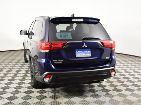 Used 2020 Mitsubishi Outlander LE AWD/4WD image 7