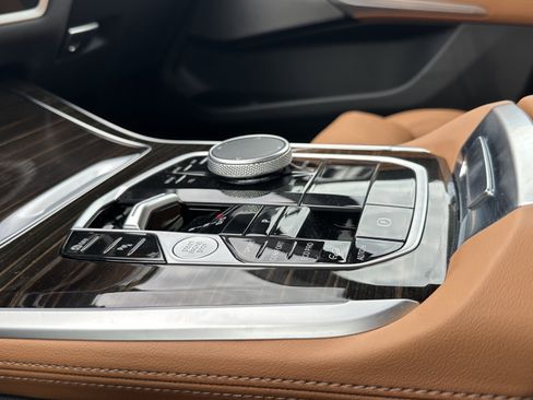 Used 2025 BMW X5 xDrive40i image 27