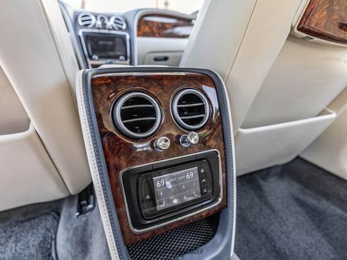 Used 2014 Bentley Flying Spur W12 AWD/4WD image 29