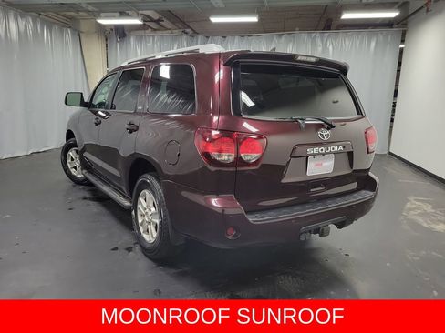 Used 2019 Toyota Sequoia SR5 image 6
