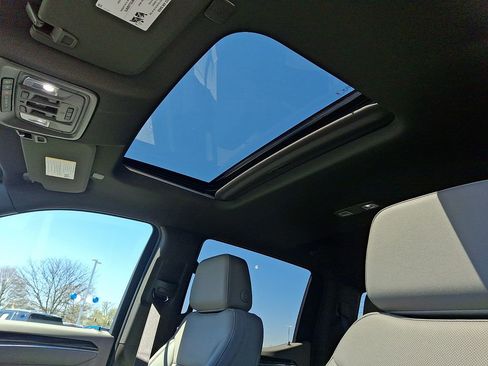 New 2026 Chevrolet Silverado 1500 LTZ AWD/4WD image 10