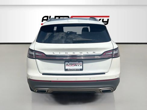 Used 2022 Lincoln Nautilus Reserve w/ Equipment Group 201A FWD image 6