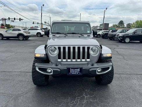 Used 2020 Jeep Wrangler Unlimited Sahara AWD/4WD image 3