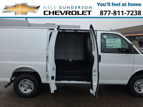 New 2025 Chevrolet Express 2500 w/ Driver Convenience Package RWD image 10