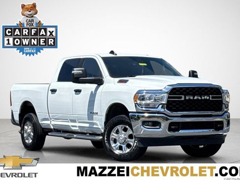 Used 2024 RAM 2500 Big Horn AWD/4WD image 1