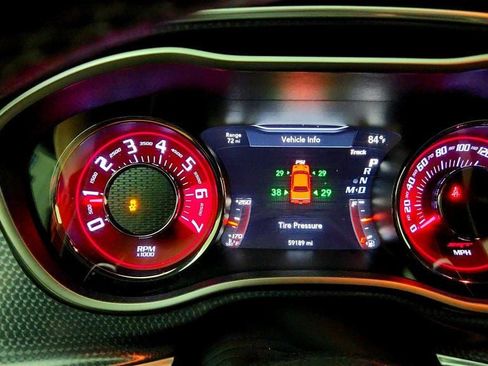 Used 2016 Dodge Challenger SRT Hellcat RWD image 13