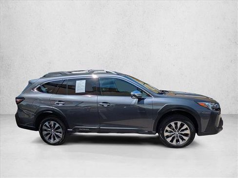 Used 2025 Subaru Outback Touring w/ Tech Package 2 AWD/4WD image 4