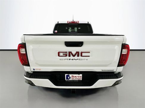 New 2026 GMC Canyon Elevation w/ Convenience Package image 6