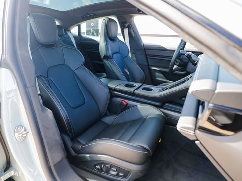 Certified 2025 Porsche Taycan GTS image 28