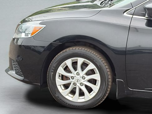 Used 2018 Nissan Sentra SV w/ Premium Package (P01) FWD image 24