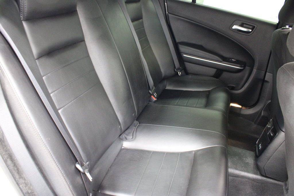 Used 2023 Dodge Charger Police RWD image 18