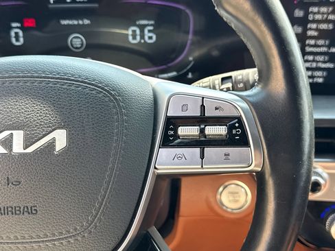 Used 2025 Kia Telluride AWD image 26