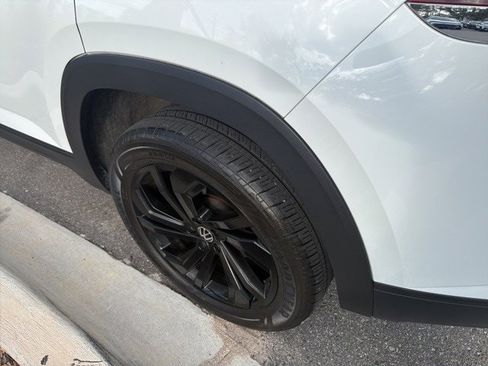 Certified 2023 Volkswagen Atlas Cross Sport SE w/ Black Wheel Package image 17