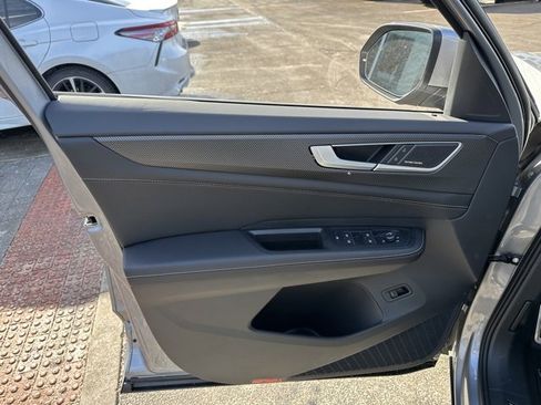 New 2025 Volkswagen Atlas Cross Sport SEL Premium R-Line image 10