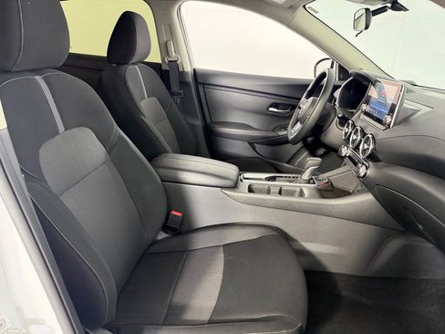 Used 2025 Nissan Sentra SV FWD image 31
