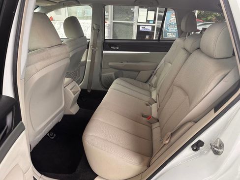 Used 2011 Subaru Outback 3.6R Premium w/ PWR Moonroof Pkg AWD/4WD image 17