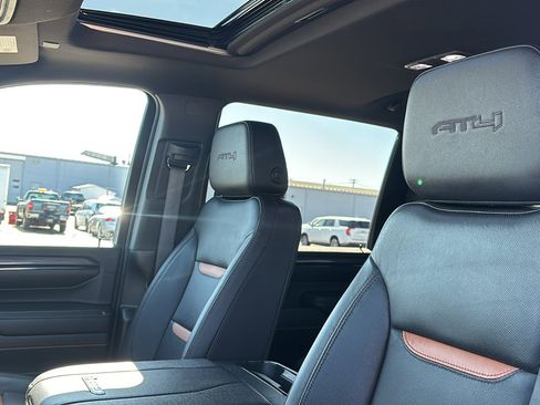 Used 2024 GMC Sierra 2500 AT4 w/ AT4 Premium Plus Package image 23