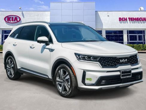 Certified 2023 Kia Sorento SX Prestige AWD/4WD image 3