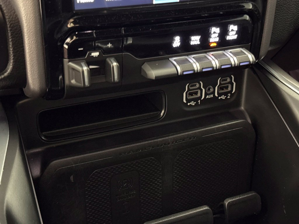 Used 2023 RAM 1500 Laramie AWD/4WD image 45