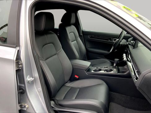 Used 2025 Honda Civic Sport Touring image 8