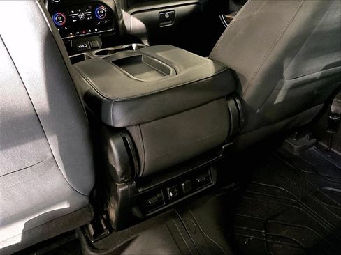 Used 2021 Chevrolet Silverado 1500 LT AWD/4WD image 28
