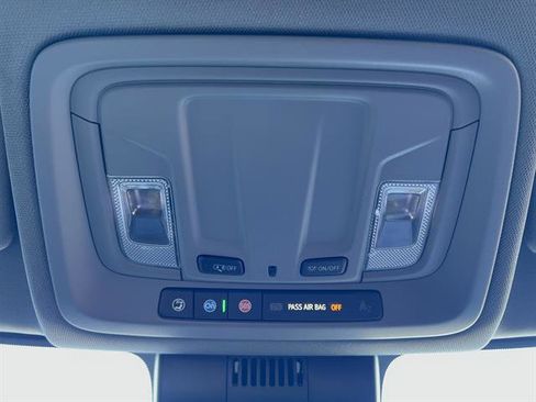 Used 2022 Chevrolet Silverado 1500 LT image 26