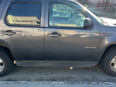 Used 2011 Chevrolet Tahoe LT image 7