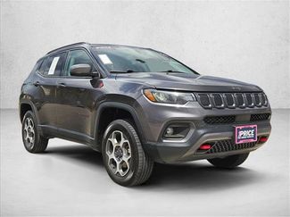 Used 2022 Jeep Compass Trailhawk AWD/4WD video 3